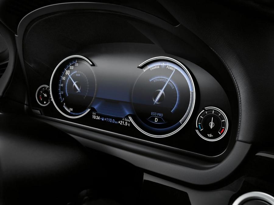  BMW 7-Series 2013 года  (фото 29 из 123)